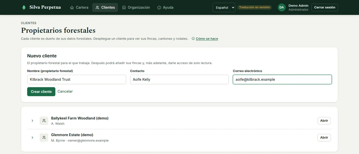 La página Clientes con el formulario Nuevo cliente abierto: nombre, contacto y correo del propietario forestal.