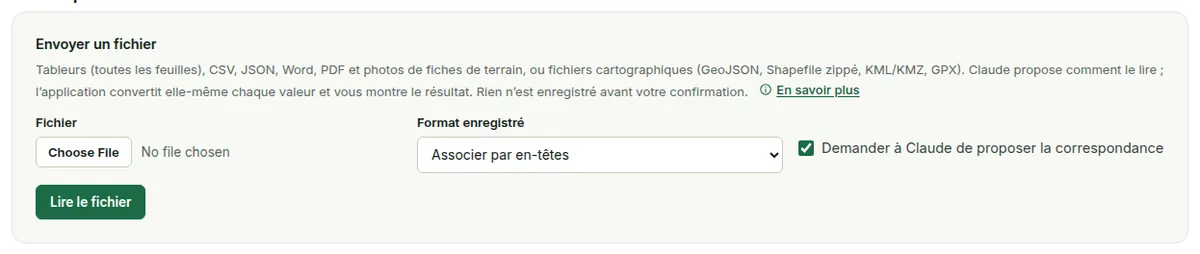 Tout importer : choisissez un fichier, éventuellement un format enregistré, cochez « Demander à Claude de proposer la correspondance », puis « Lire le fichier ».